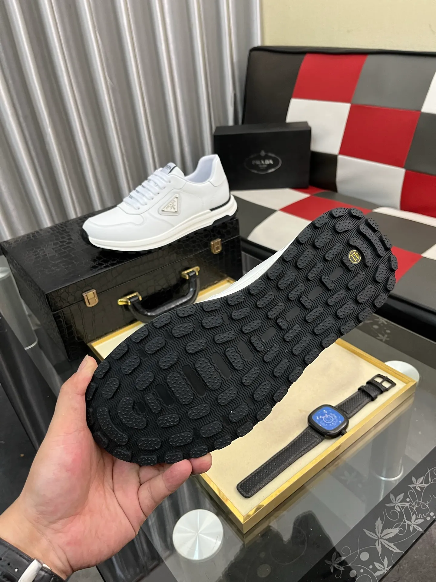 Men's shoes 💰420⌚️⌚️【PRADA】Prada casual shoes, originally developed 1:1, made of high-mercerized cowhide with imported cowhide, silk sheepskin lining, rubber outsole, comfortable and soft on the foot, size: 38-442️⃣Colors available
